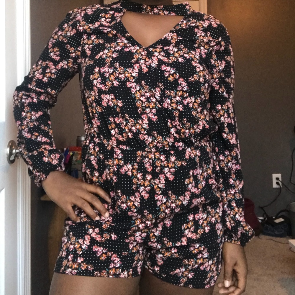 Polka-dotted floral romper w/cut out in the front